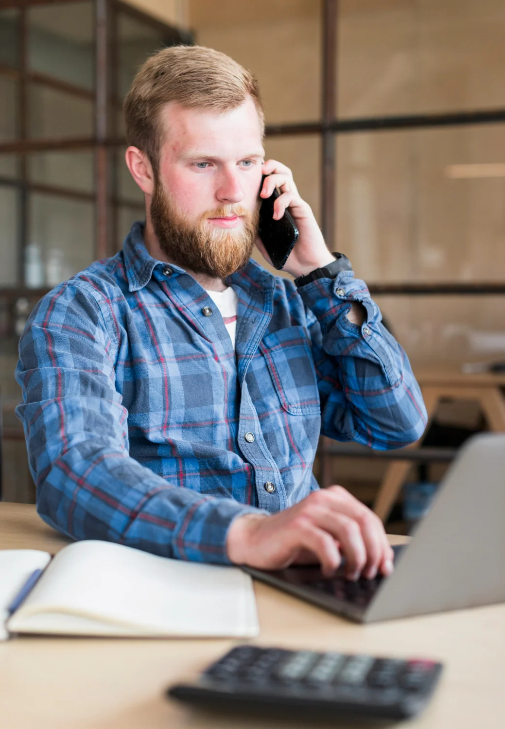 Cum să fii de neînlocuit la job, cu doar un curs de operator calculator?